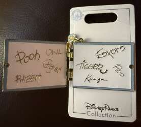 100113 - Autograph Books - Winnie the Pooh and Friends - Shanghai Disney Resort alternate image