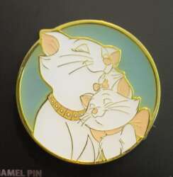 100115 - BoxLunch - Disney - The Aristocats Duchess and Marie Stained Glass - Loungefly alternate image