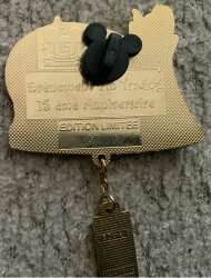 100342 - Les méchants fêtent le 15ème anniversaire - Pin évent - DLP - The Queen of hearts - Disneyland Resort Paris alternate image