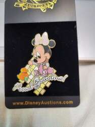 100389 - Baby Minnie with phrase "Proud Grandma"