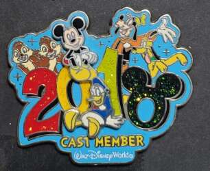 100394 - Cast Member Exclusive - Mickey and Friends 2010 WDW CM - Walt Disney World