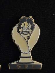 100409 - Friday the 13th at The Haunted Mansion - Cruella Bust - Walt Disney World alternate image