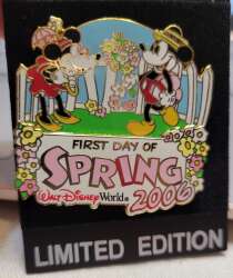 100611 - Disney Parks Seasons - Spring - Mickey & Minnie First Day of Spring 2006 - Walt Disney World alternate image