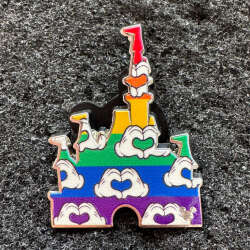 100937 - WDW Hidden Disney Series 2025 Wave B: Castles - Rainbow Heart Hands - Walt Disney World alternate image