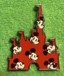 100939 - WDW Hidden Disney Series 2025 Wave B: Castles - New Shorts Mickey Heads - Walt Disney World alternate image