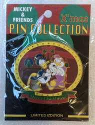 Donald & Daisy Duck - Oval