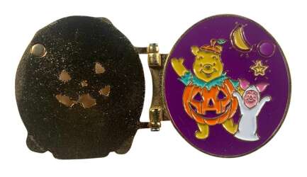 101344 - Halloween 2001 - Pooh & Piglet - Honey Pot Jack-o-Lantern - Hinged - Tokyo Disneyland Resort alternate image