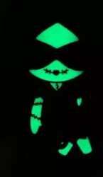 101347 - The Nightmare Before Christmas Skateboard Glow-In-The-Dark Blind Box - Sally Sitting with Skateboard - Disney Licensed alternate image