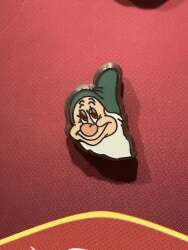 101477 - Bashful from Snow White and Seven Dwarfs mini pin set #2 - Disney Store US