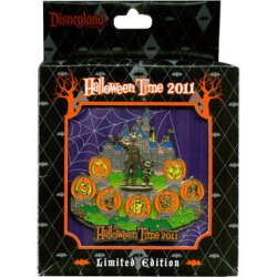 101545 - Halloween Time 2011 - Partners Statue at Halloween Time - Disneyland Resort