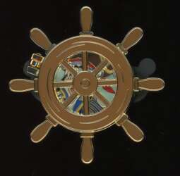 101562 - Mickey & Friends - Pirates of the Caribbean Hinged Ship's Wheel Mystery Collection - Goofy - Shanghai Disney Resort alternate image
