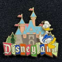 101847 - Disneyland Sleeping Beauty Castle with Retro Marque and Characters - Donald - Disneyland Resort