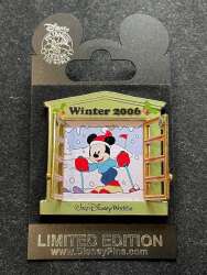 Mickey Mouse Skiing