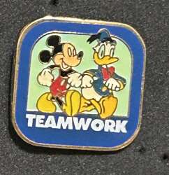 102447 - Teamwork - Mickey and Donald - Theme Park Cast Member Exclusive