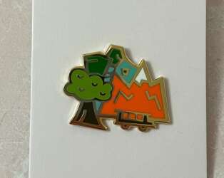 102604 - Fantasy Pin Series: CharmedAndCozy - Pin Pals - Animal Kingdom Pin - Fantasy Unlicensed