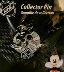 102810 - NHL LA Kings - Goofy - Disney Licensed