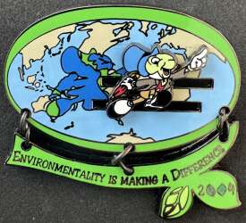 102831 - 2004 Jiminy Cricket Environmentally Award - Theme Park Cast Member Exclusive