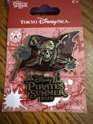 103063 - Pirates of the Caribbean - Disney Pirates Summer Skull and Swords glitter dangle -Tokyo Disney Sea - Tokyo Disneyland Resort