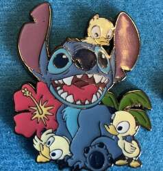 97960 - BoxLunch - Lilo & Stitch - Tropical Stitch with Three Ducklings - Loungefly alternate image