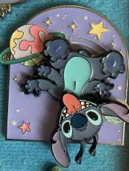 103204 - Hot Topic - Lilo & Stitch - Stitch Upside Down Space Sliding - Disney Licensed alternate image