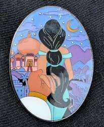 103337 - BoxLunch - Disney Princess Holding Hands Blindbox - Jasmine - Loungefly