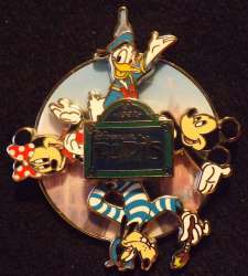 7087 - Celebrate Disneyland Paris 26th Anniversary - Disneyland Paris Spinner - Disneyland Resort Paris