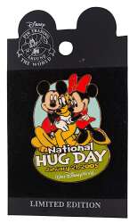 103822 - National Hug Day - 2005 - Mickey Mouse, Minnie Mouse, and Pluto - Walt Disney World alternate image