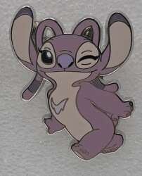 103834 - Lilo & Stitch - Angel Strutting (Walking) & Winking