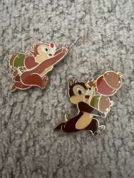 104188 - Unknown Series - Chip and Dale - Running with Acorns - Game Prize - Shanghai Disney Resort