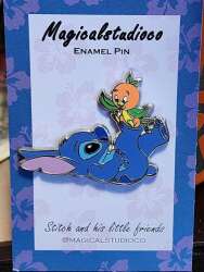 104396 - Stitch and his little friends - Stitch and Orange Bird - Fantasy Unlicensed