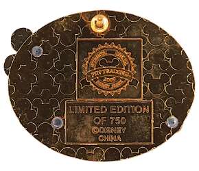 104427 - White Glove Series - Dated 2009 - White Glove - Dated - Mickey Mouse - Walt Disney World alternate image