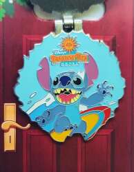 104543 - Resort Holiday Collection 2016: Jeweled Wreaths - Paradise Pier Hotel - Stitch - Disneyland Resort alternate image