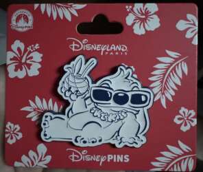 Stitch with Pineapple Drink Outline