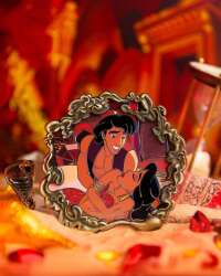 104652 - To Love and To Hold - LC Fantasy Pins - Arabian Nights - Fantasy Unlicensed