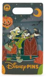 104658 - Mickey Mouse Family Halloween Collection - Scarecrow Goofy with Bird alternate image