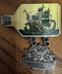 104730 - Pirates of the Caribbean: The Legend Lives On - Ship In A Bottle 3 pin set- Flying Dutchman only - Dangle - Disneyland Resort