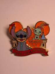 104733 - 2025 Pin Champion - Stitch - Hong Kong Disneyland