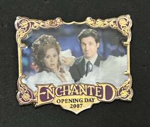 104873 - Enchanted Opening Day - Walt Disney Studio Store - Giselle and Robert - Walt Disney Studios