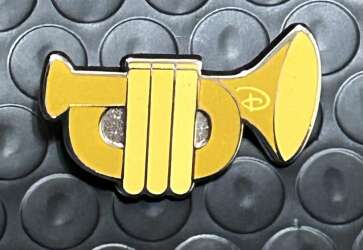 Magnetic Bugle Player and Explorer Pin Set - Bugle Only