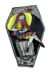 105248 - The Nightmare Before Christmas - Sally Sitting on a Tombstone - Disney Store Japan