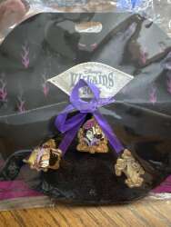 Disney Villains 3-Pin Cape Set