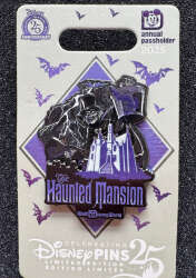 105371 - Annual Passholder Exclusive — Hat Box Ghost and Haunted Mansion - Walt Disney World