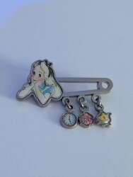 105682 - Disneyland Paris Collection - Alice Dangle Brooch - Disneyland Resort Paris