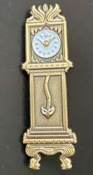 105783 - Haunted Masion Clock - Fantasy Unlicensed