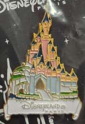 106059 - Soft Enamel Le Château de la Belle au Bois Dormant — Disneyland Paris Version - Disneyland Resort Paris