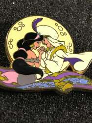106179 - Moonscape Series - Aladdin and Jasmine - Disney Store US