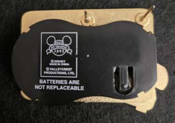 106309 - Who Wants to Be a Millionaire: Play it! - Phone A Complete Stranger Play It! Who What’s to be a Millionaire? - Walt Disney World alternate image