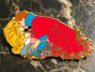 106345 - Journey Through Time Pin Event 2003 - Princess Awakening set Aurora Only - Walt Disney World