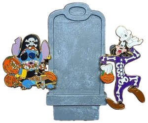 106410 - Disney Direct - Tombstone Series - Pirate Stitch and Skeleton Goofy - Disney Store US