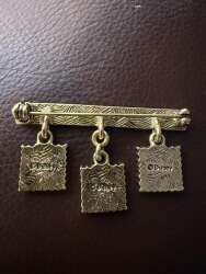 106639 - The Hundred Acre Wood Pooh, Tigger, Piglet charm brooch pin alternate image